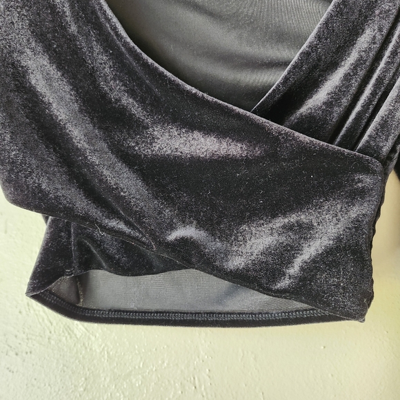 Divided Crop size Small - Picture 4 of 4